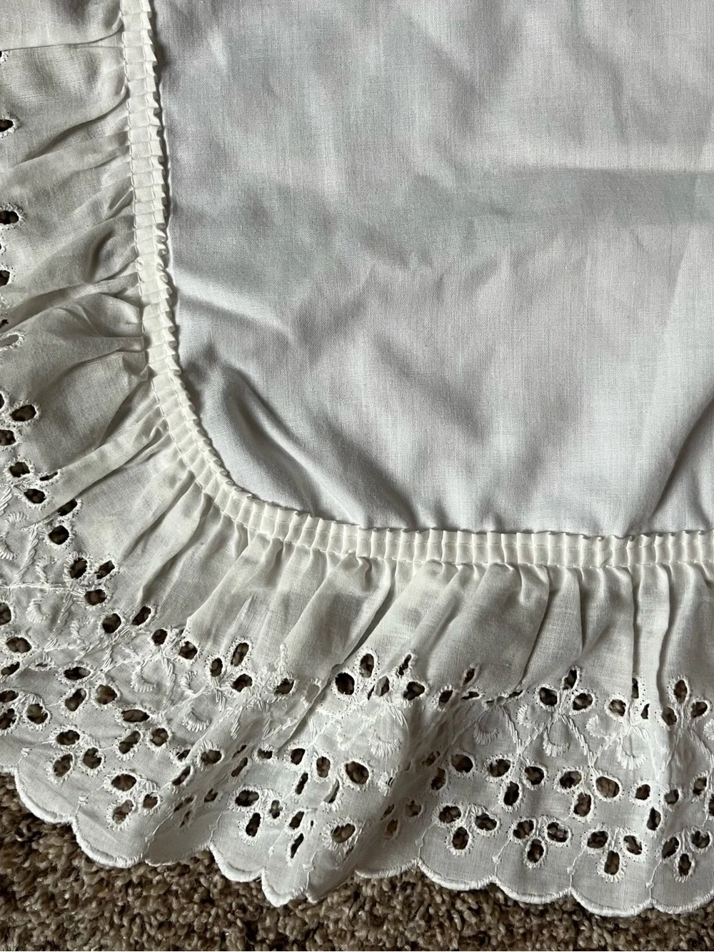 Vintage Cotton White Eyelet Lace Ruffled Pillow Shams Cottagecore Anthropologie